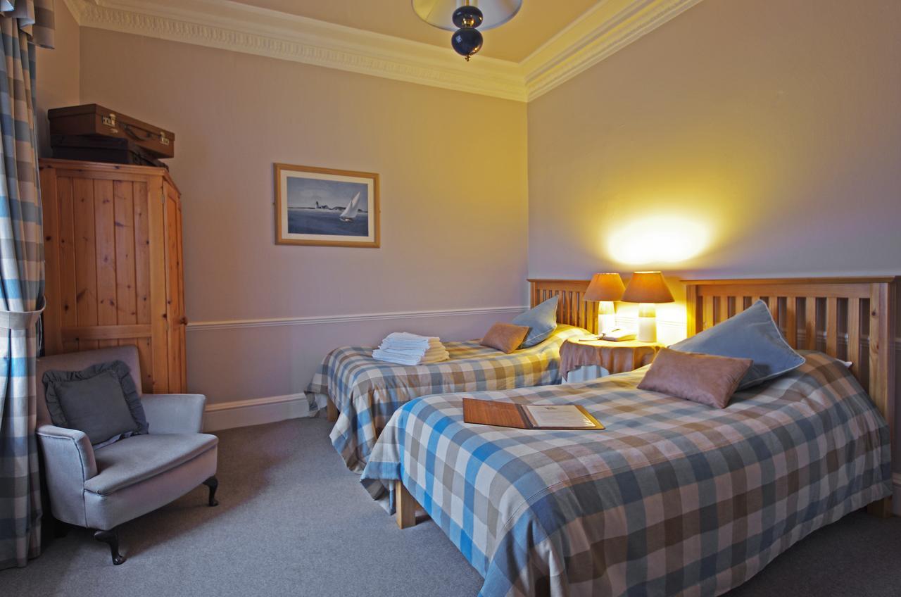Cairnbaan Hotel Esterno foto
